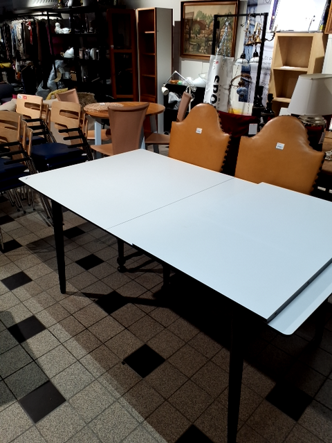 Spisebord hvidt